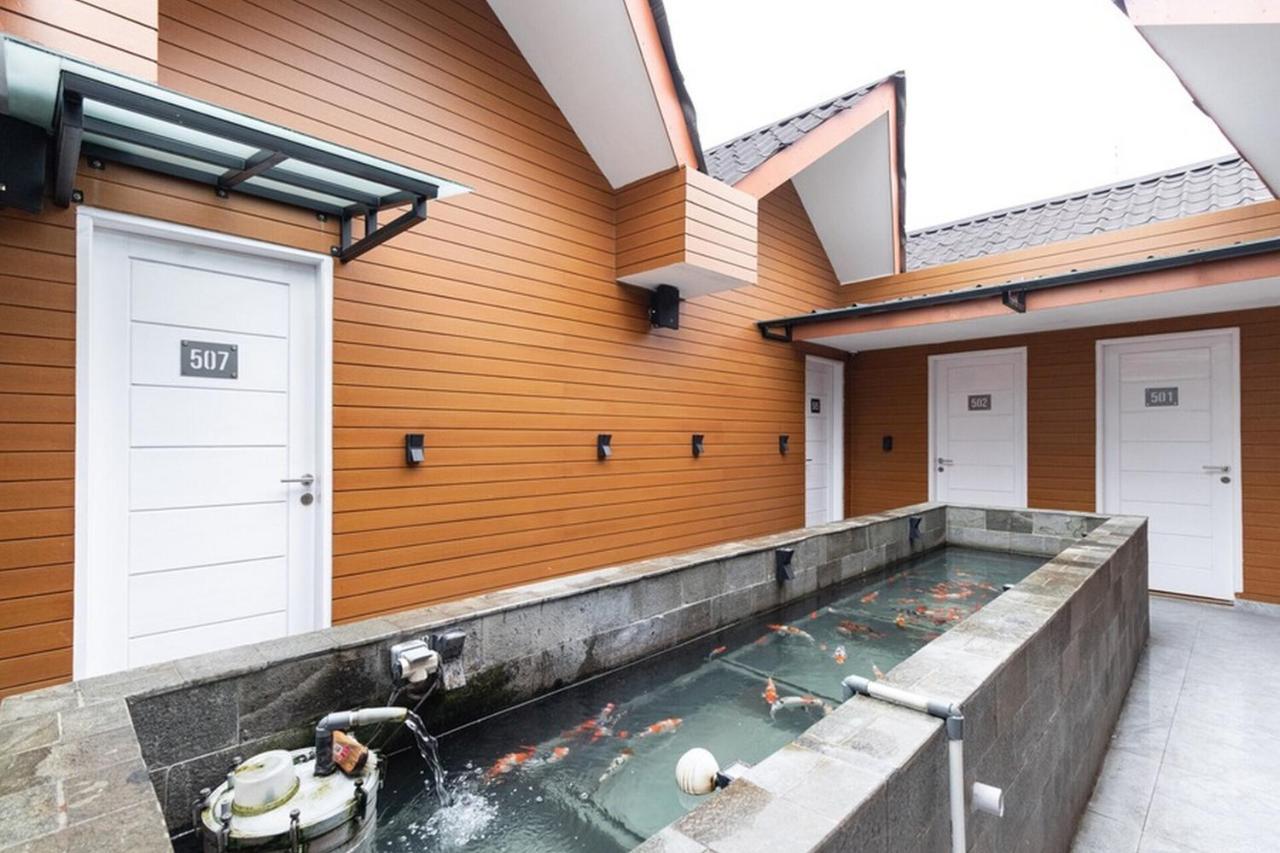 Reddoorz Premium Near Centre Point Mall Medan Luaran gambar
